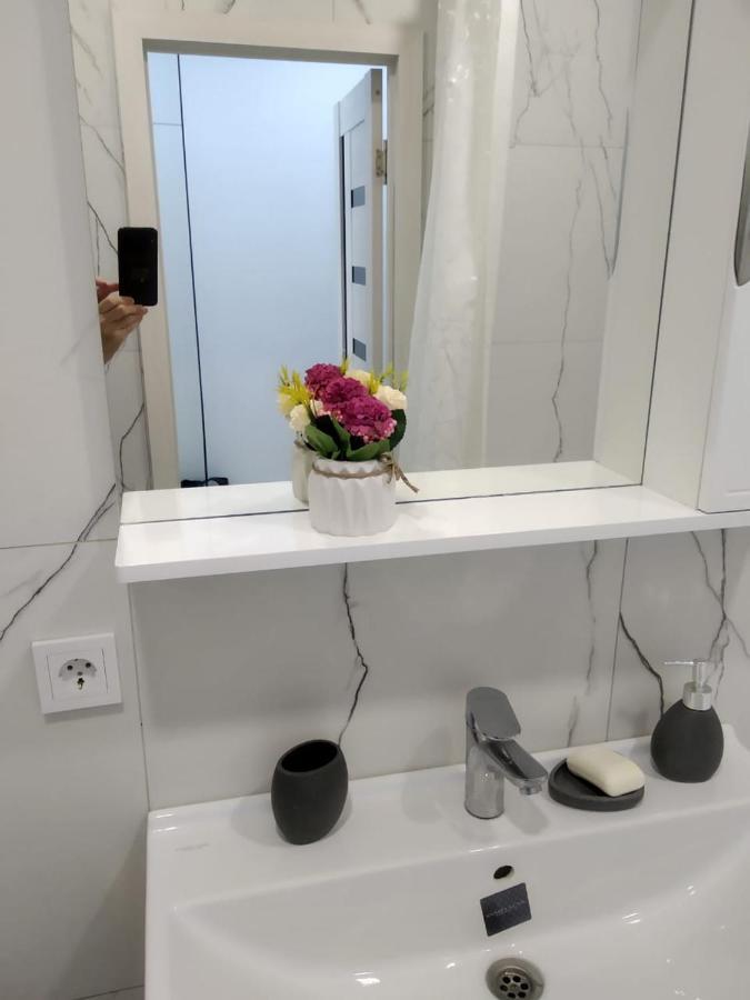 Молодежный Leilighet Almaty Eksteriør bilde