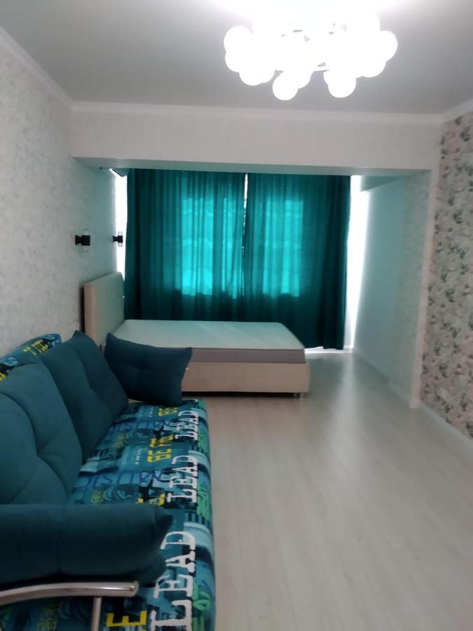 Молодежный Leilighet Almaty Eksteriør bilde